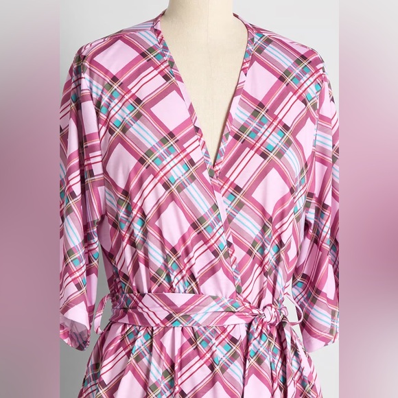 ModCloth NWT Lively Lounging Robe - Pink - Picture 3 of 3